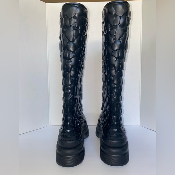 Valentino Garavani - Picture 2 of 5